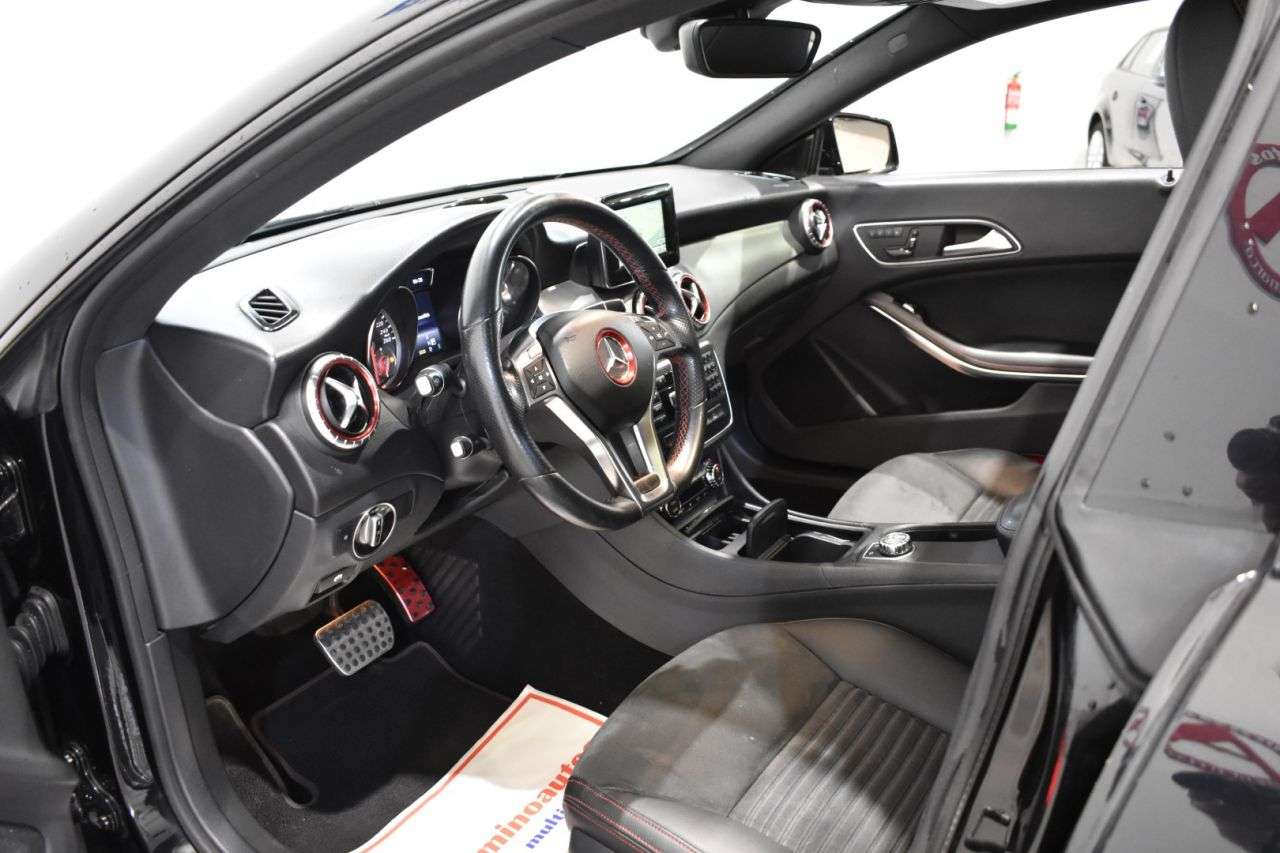 MERCEDES-BENZ CLASE CLA en Minoautos