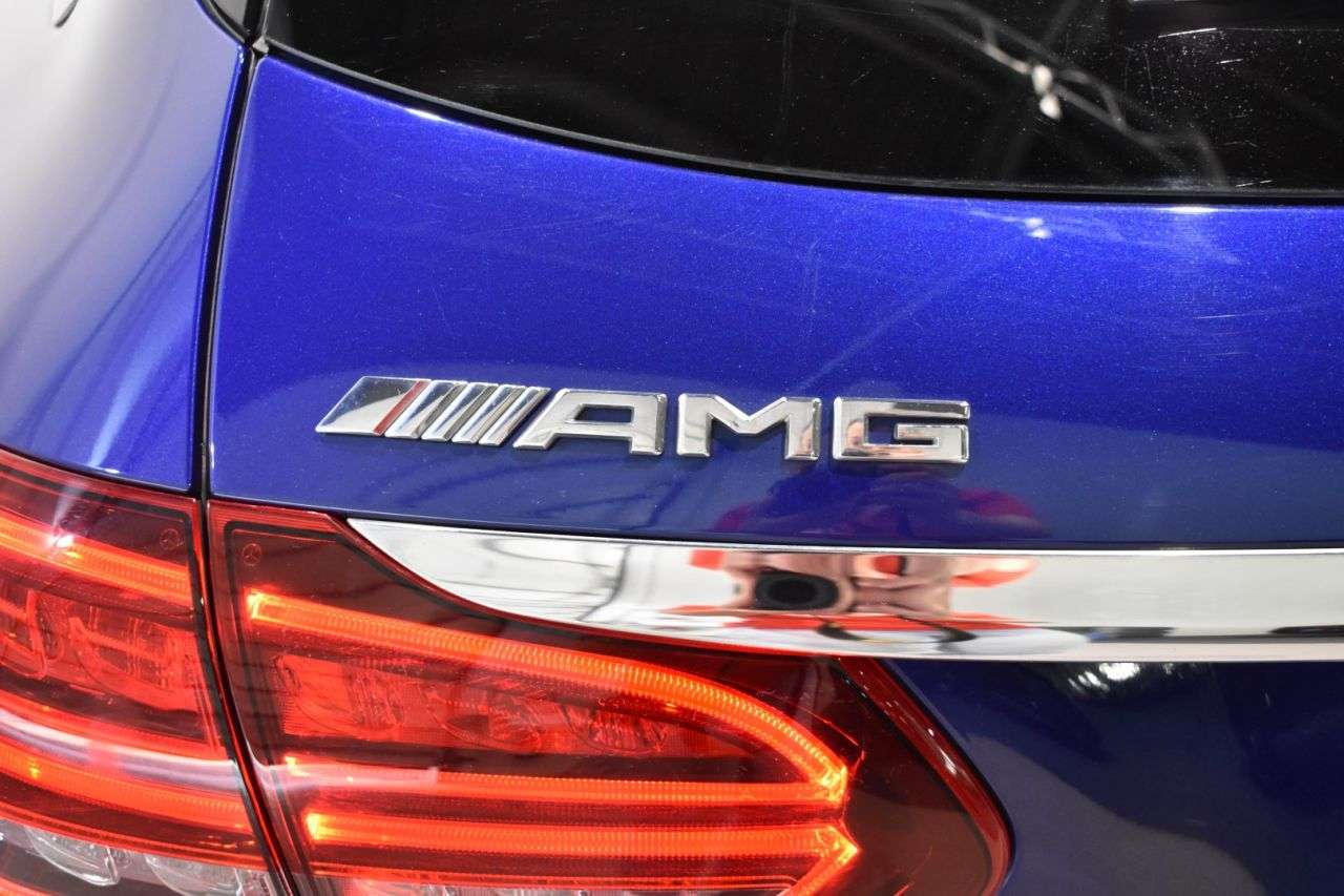 MERCEDES-BENZ CLASE C ESTATE en Minoautos