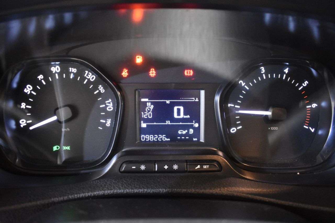 OPEL VIVARO en Minoautos