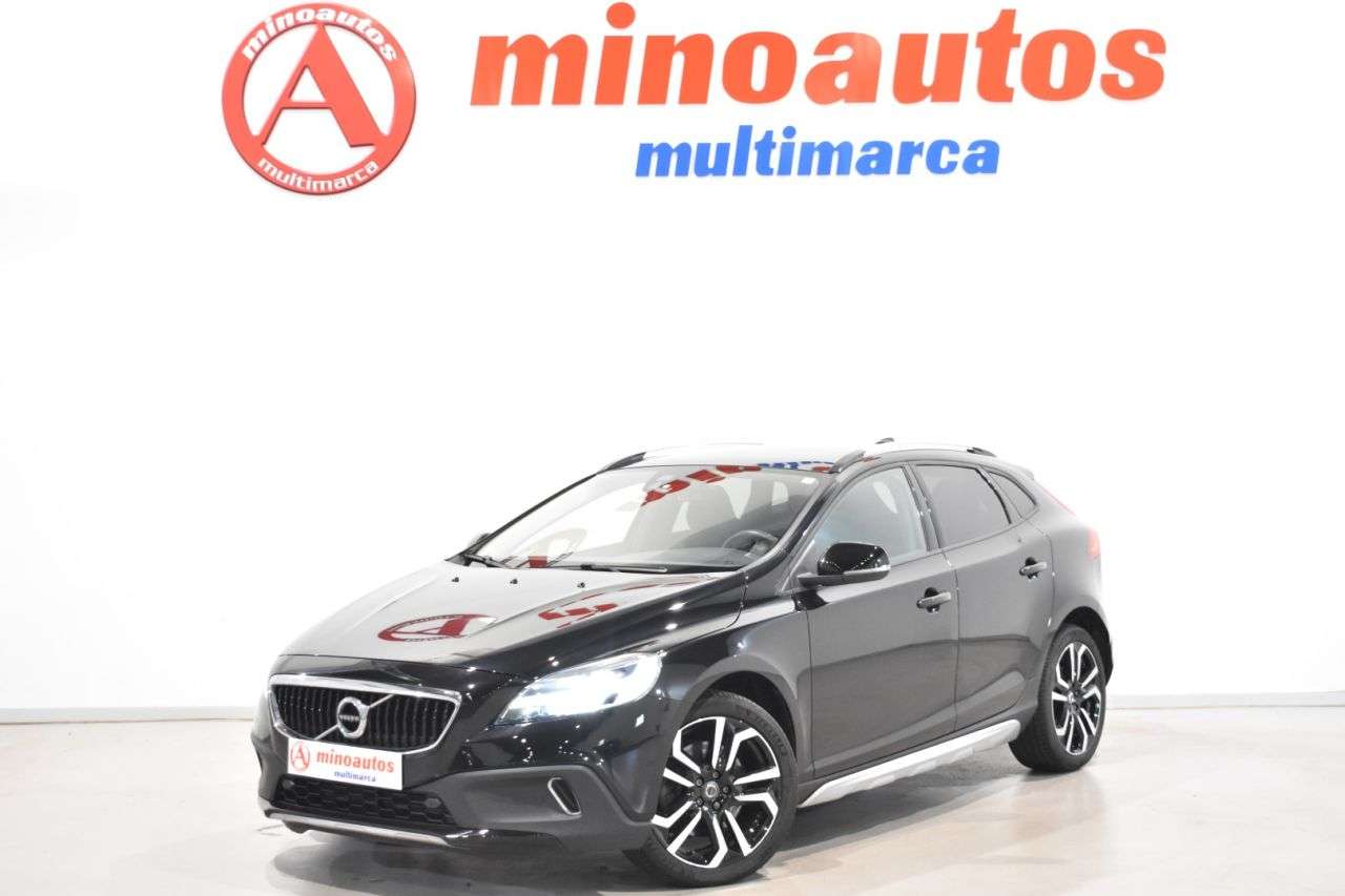 VOLVO V40 CROSS COUNTRY en Minoautos