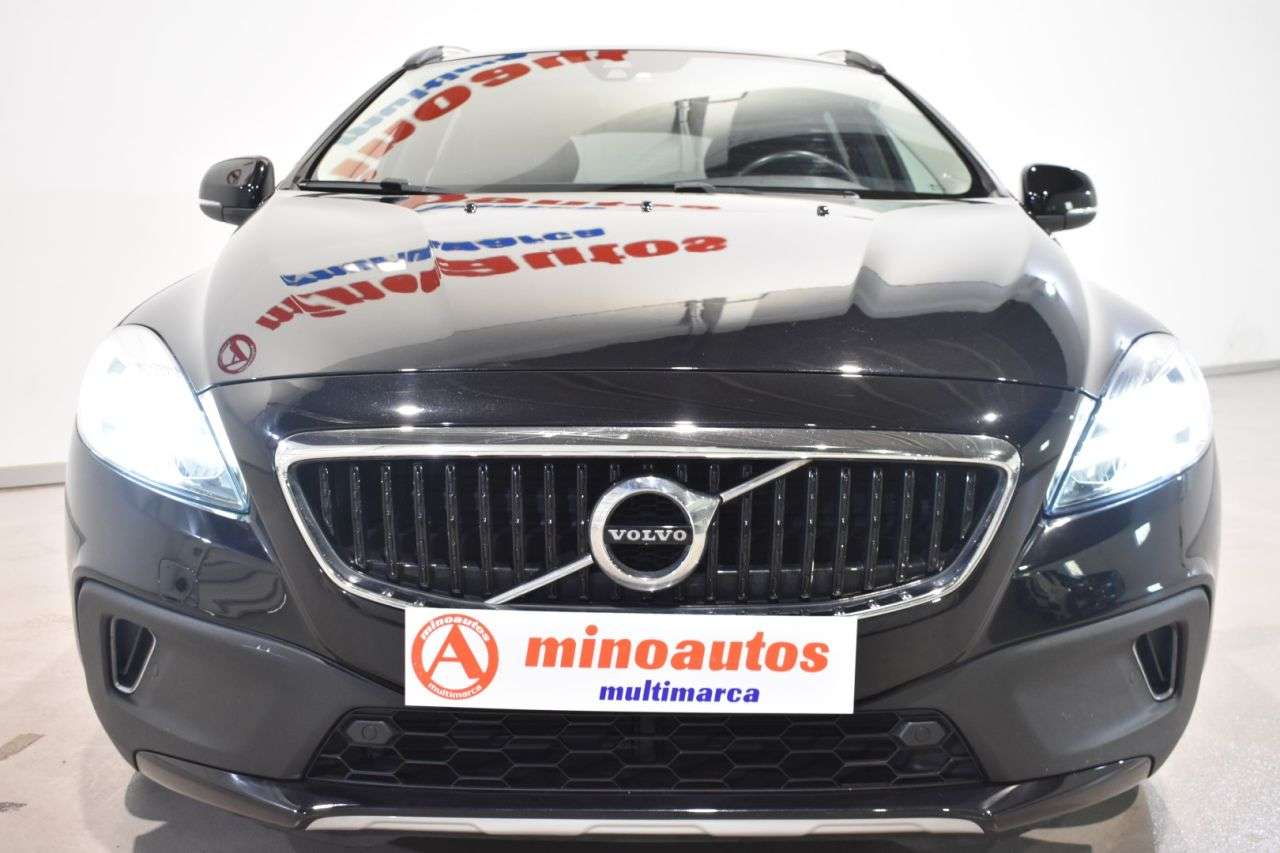 VOLVO V40 CROSS COUNTRY en Minoautos