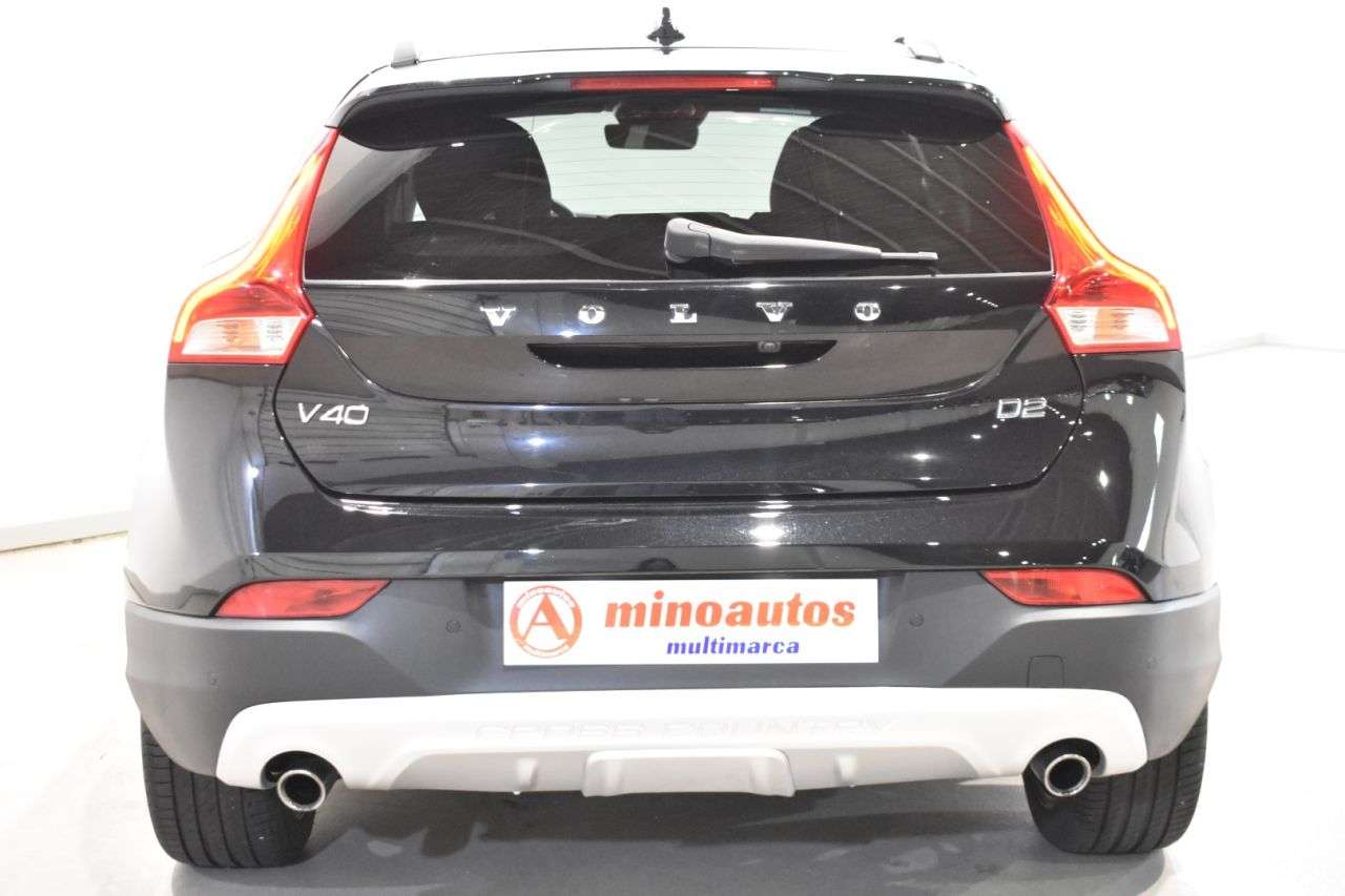 VOLVO V40 CROSS COUNTRY en Minoautos