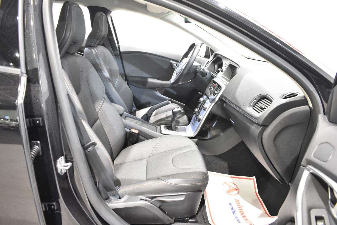 VOLVO V40 CROSS COUNTRY en Minoautos