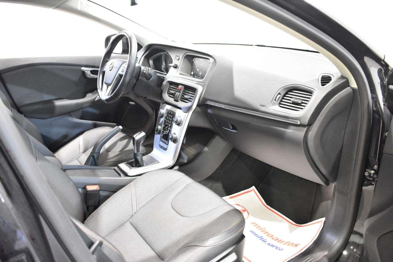 VOLVO V40 CROSS COUNTRY en Minoautos