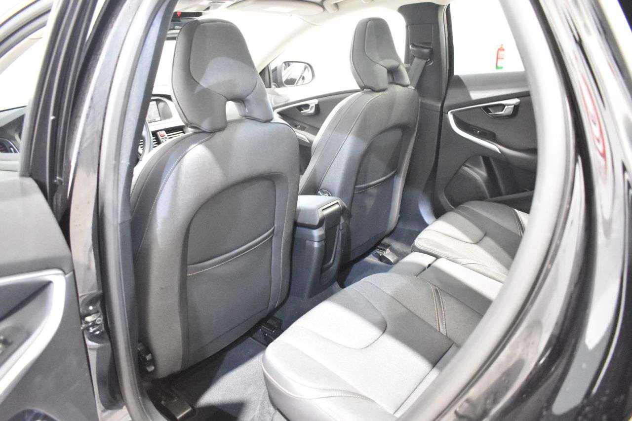 VOLVO V40 CROSS COUNTRY en Minoautos