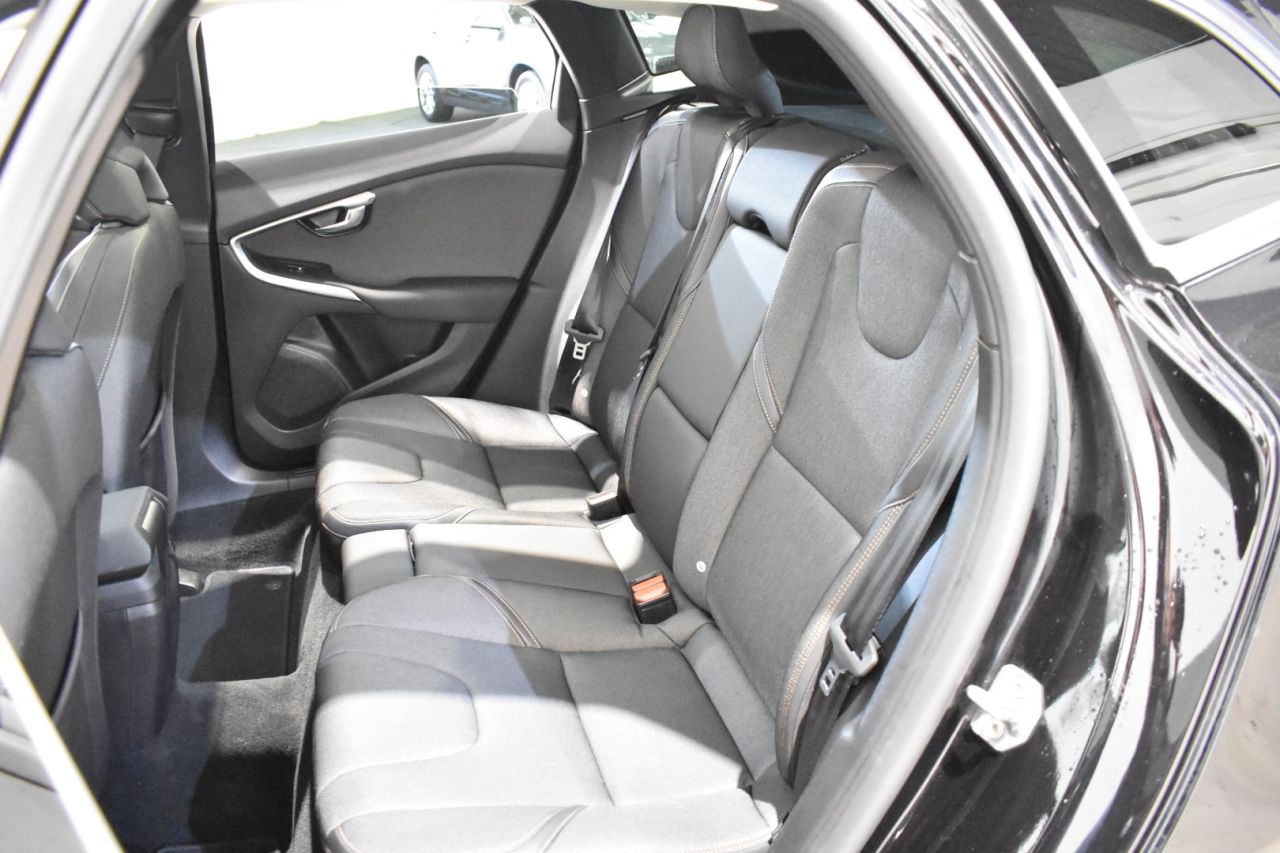 VOLVO V40 CROSS COUNTRY en Minoautos