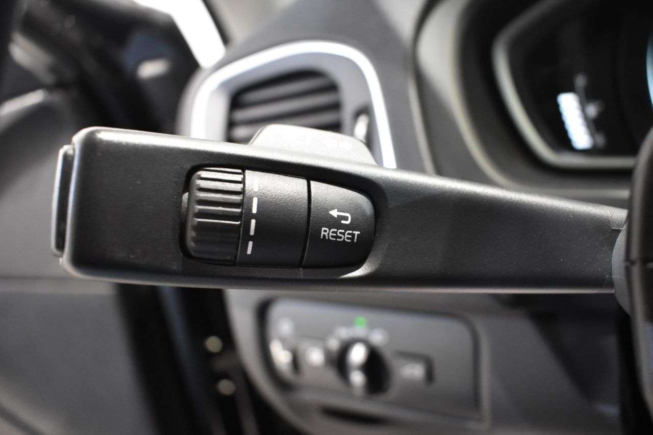 VOLVO V40 CROSS COUNTRY en Minoautos