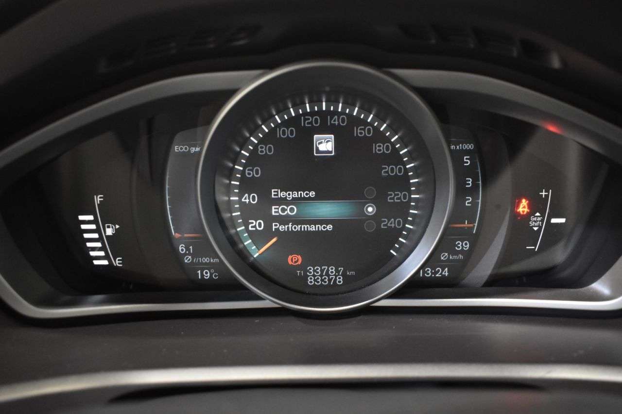 VOLVO V40 CROSS COUNTRY en Minoautos