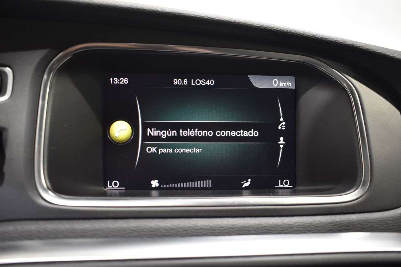 VOLVO V40 CROSS COUNTRY en Minoautos