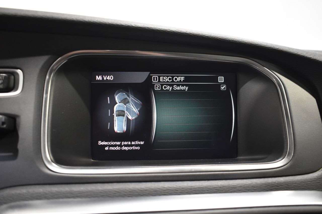 VOLVO V40 CROSS COUNTRY en Minoautos