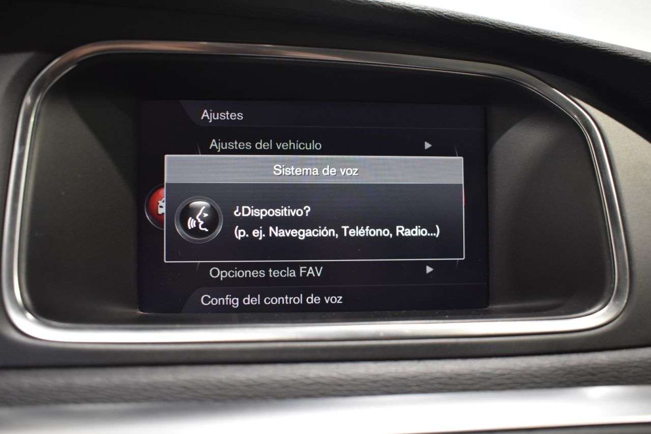 VOLVO V40 CROSS COUNTRY en Minoautos