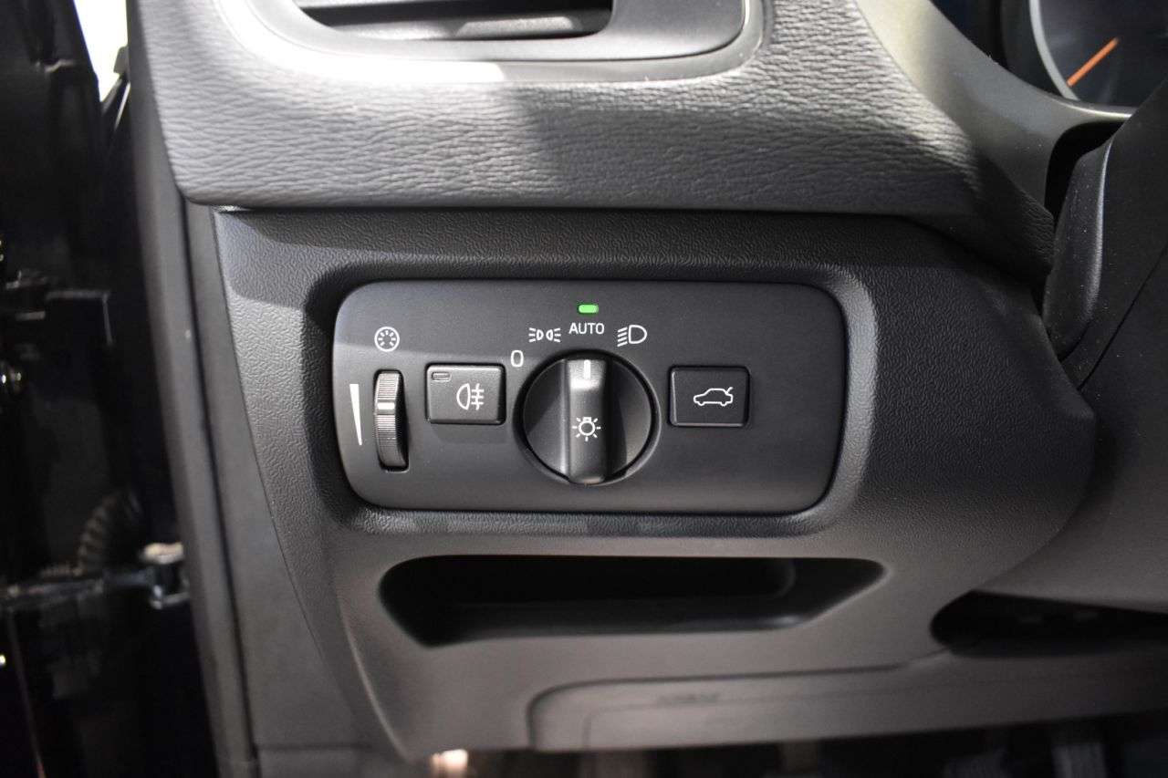 VOLVO V40 CROSS COUNTRY en Minoautos