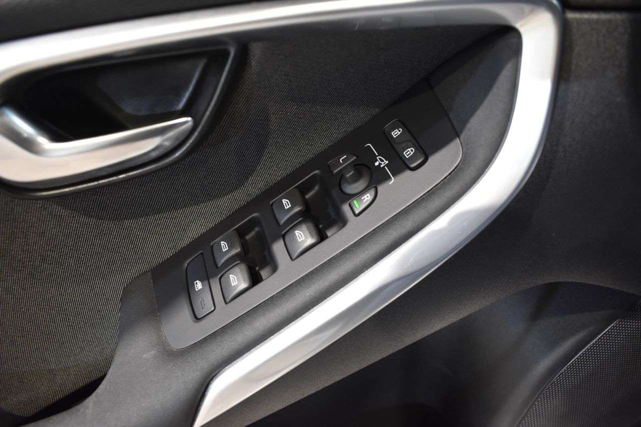 VOLVO V40 CROSS COUNTRY en Minoautos