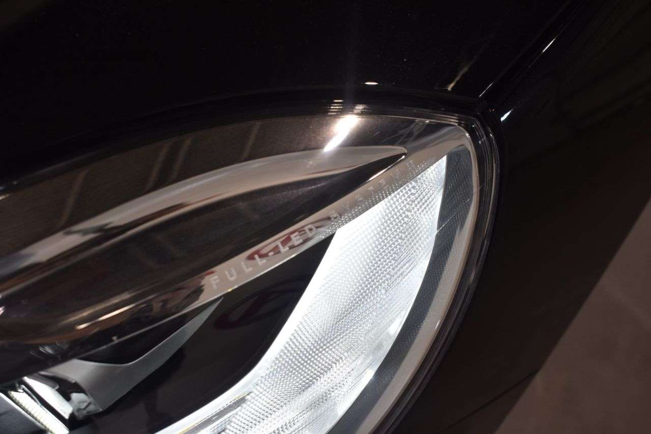 VOLVO V40 CROSS COUNTRY en Minoautos