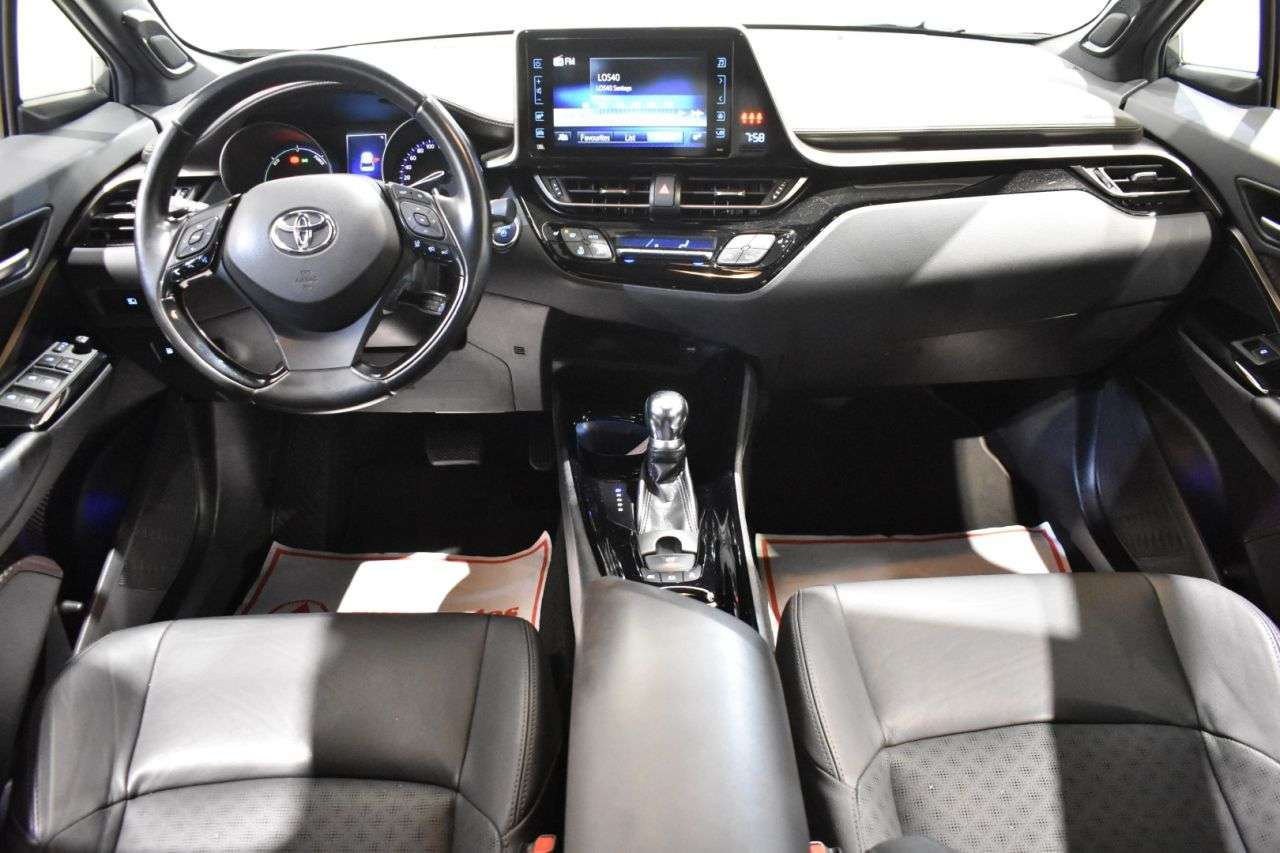 TOYOTA C-HR en Minoautos