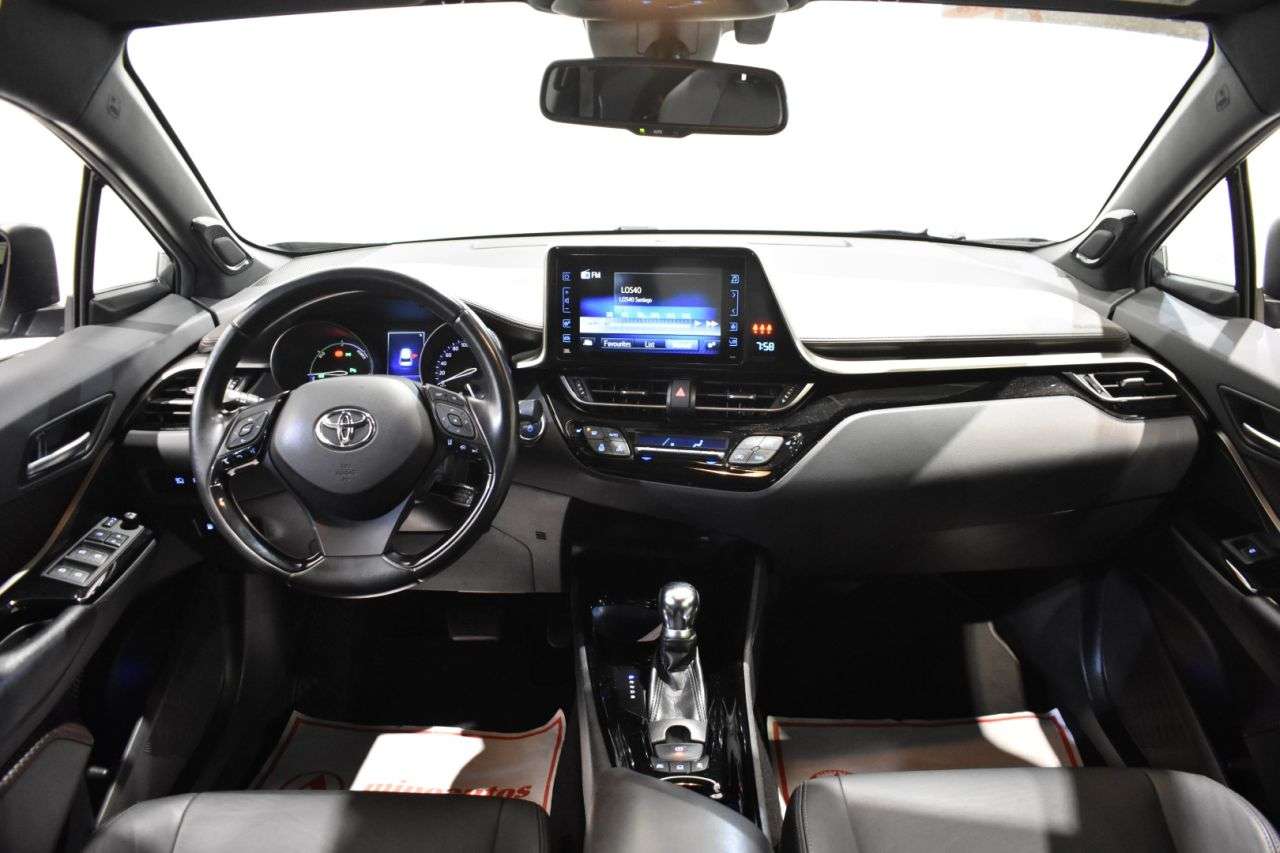 TOYOTA C-HR en Minoautos