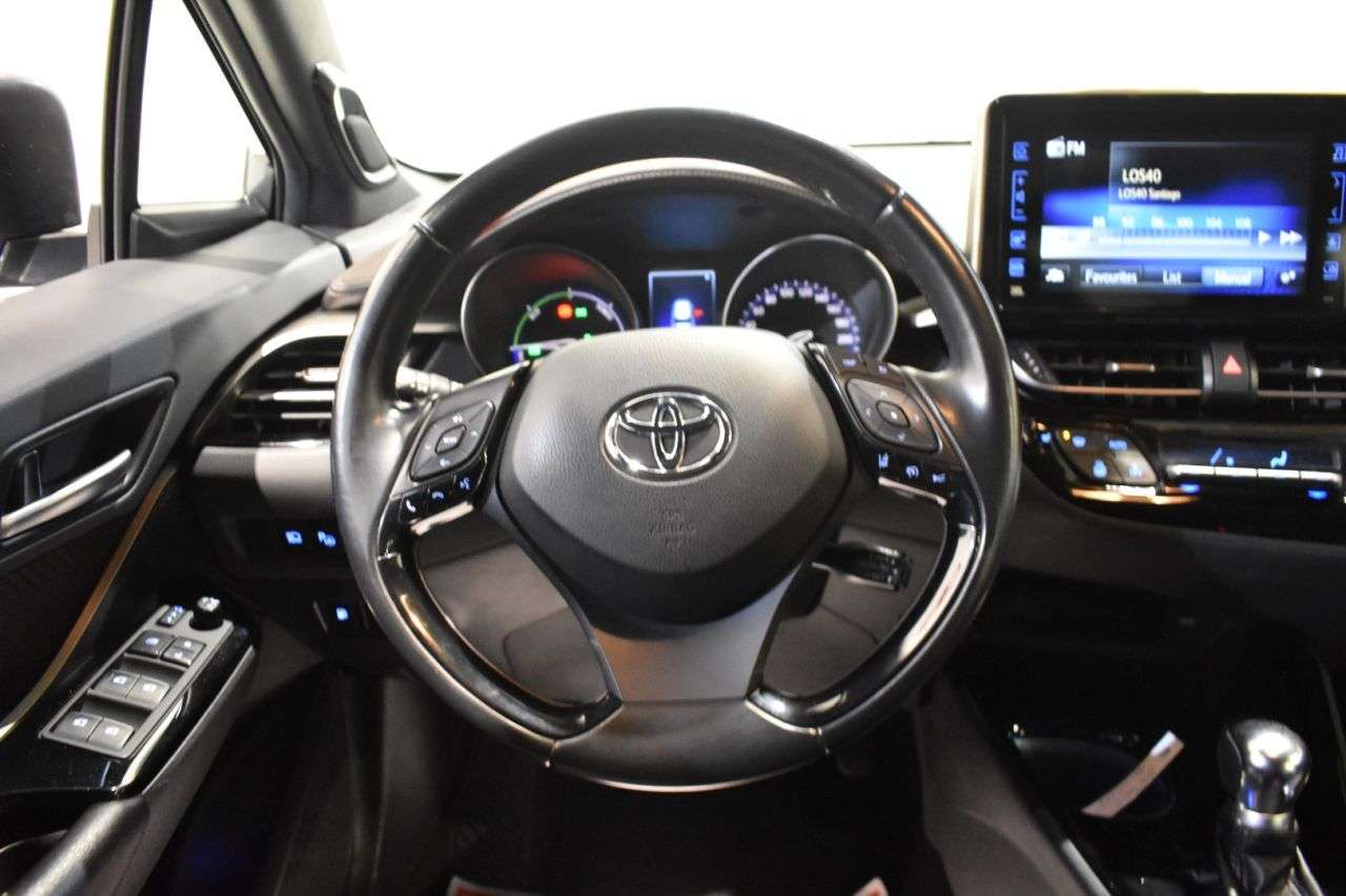 TOYOTA C-HR en Minoautos