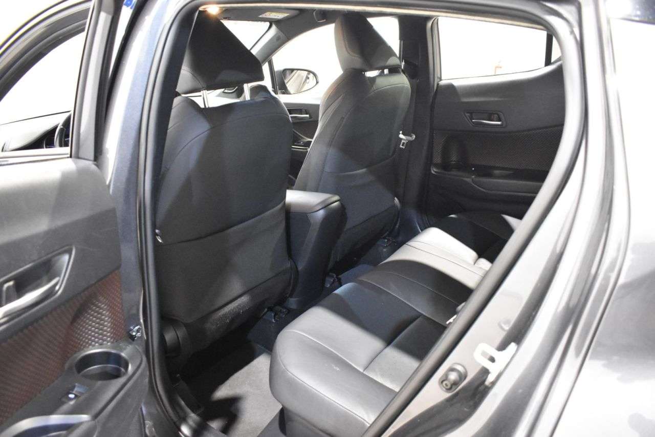TOYOTA C-HR en Minoautos