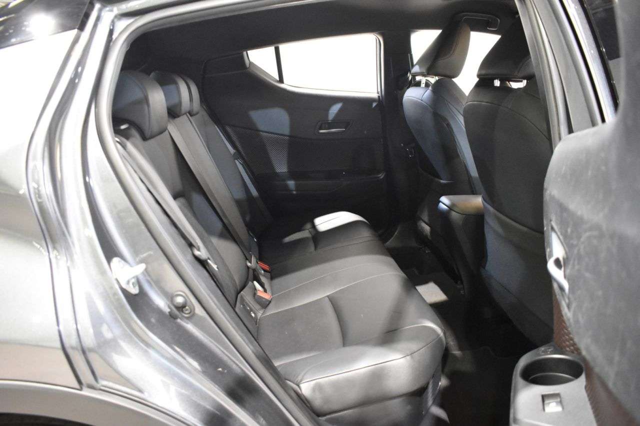 TOYOTA C-HR en Minoautos