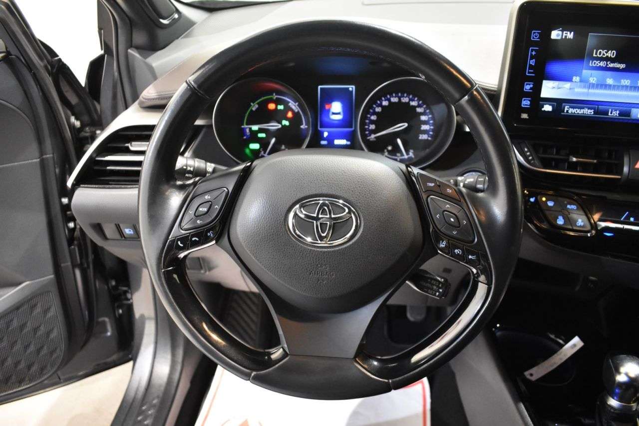 TOYOTA C-HR en Minoautos