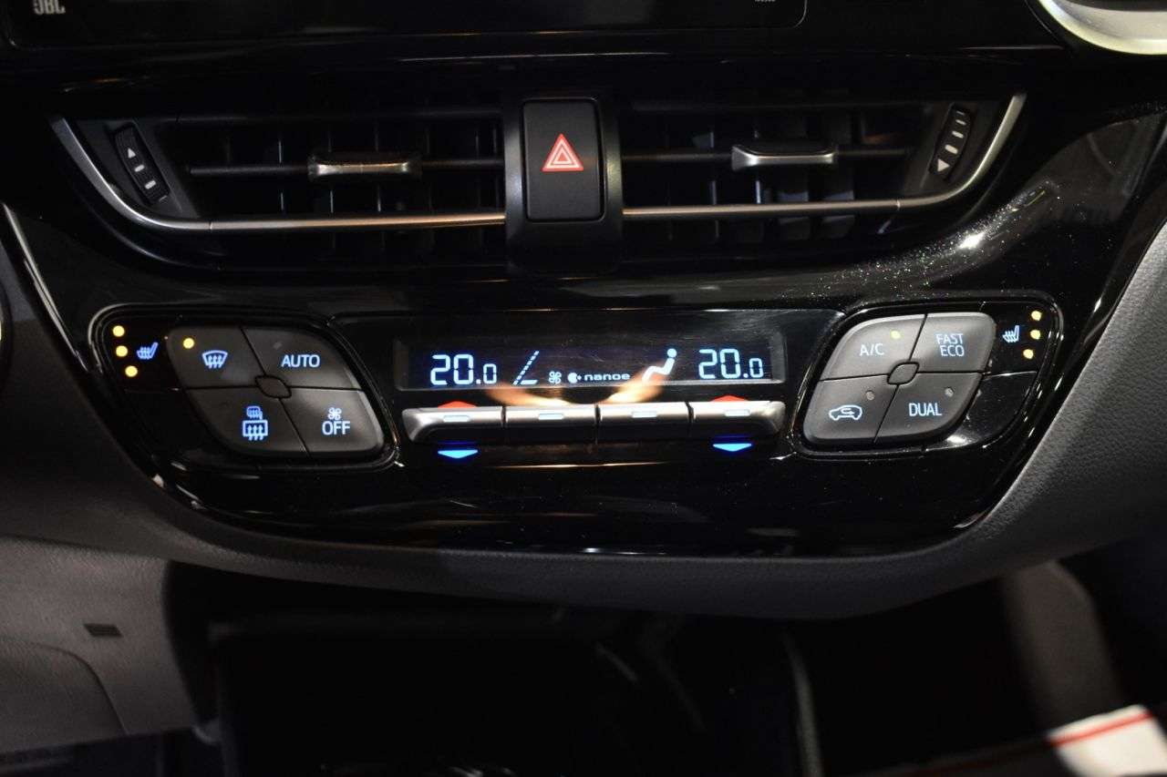 TOYOTA C-HR en Minoautos