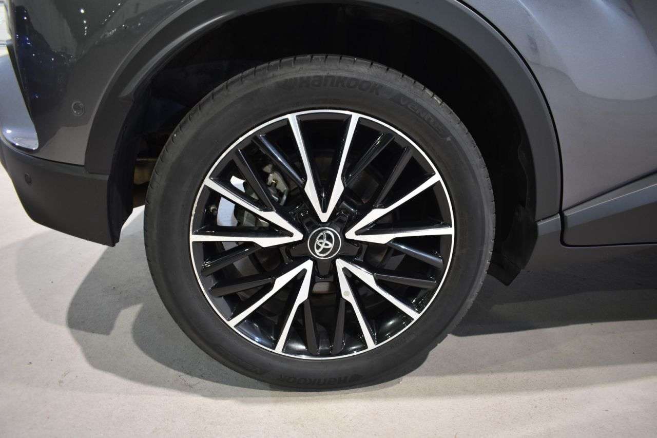 TOYOTA C-HR en Minoautos