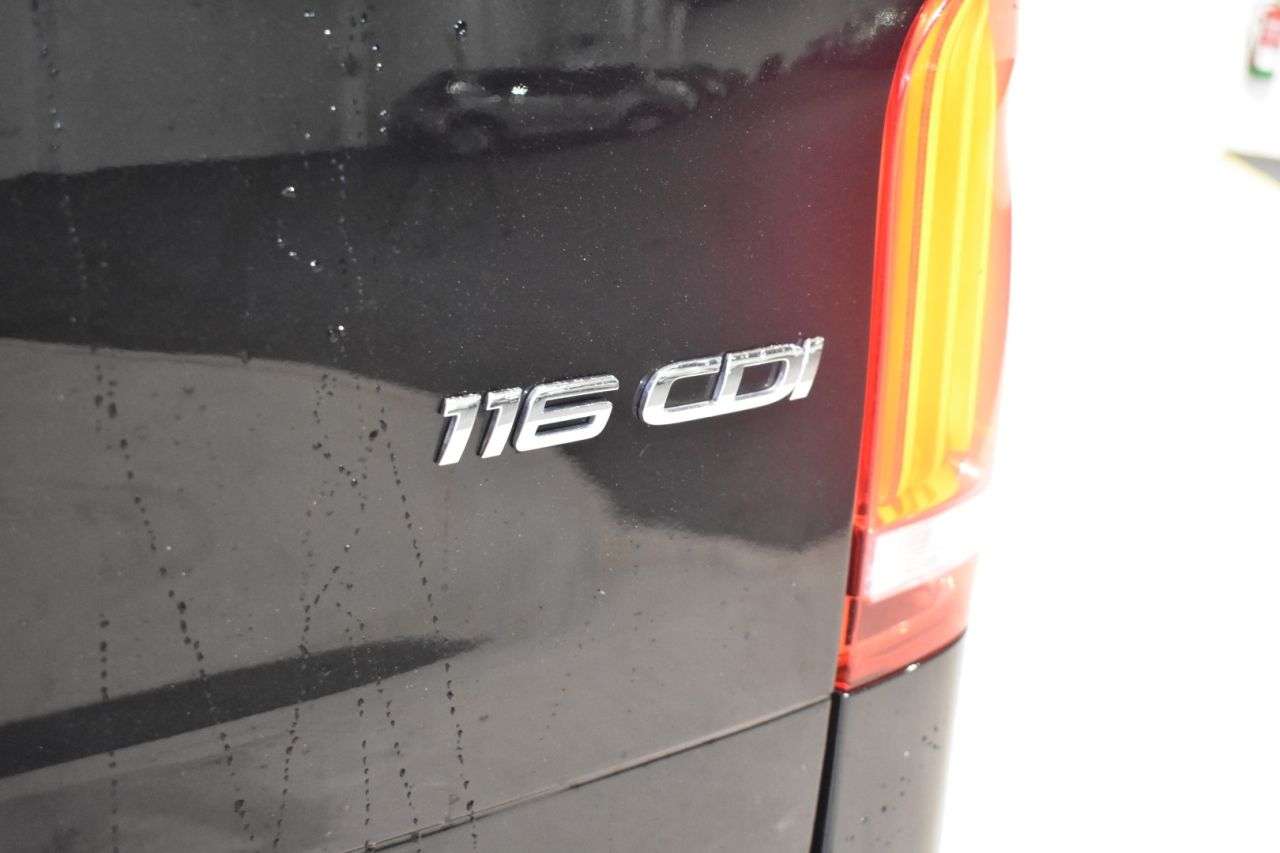 MERCEDES-BENZ VITO TOURER en Minoautos