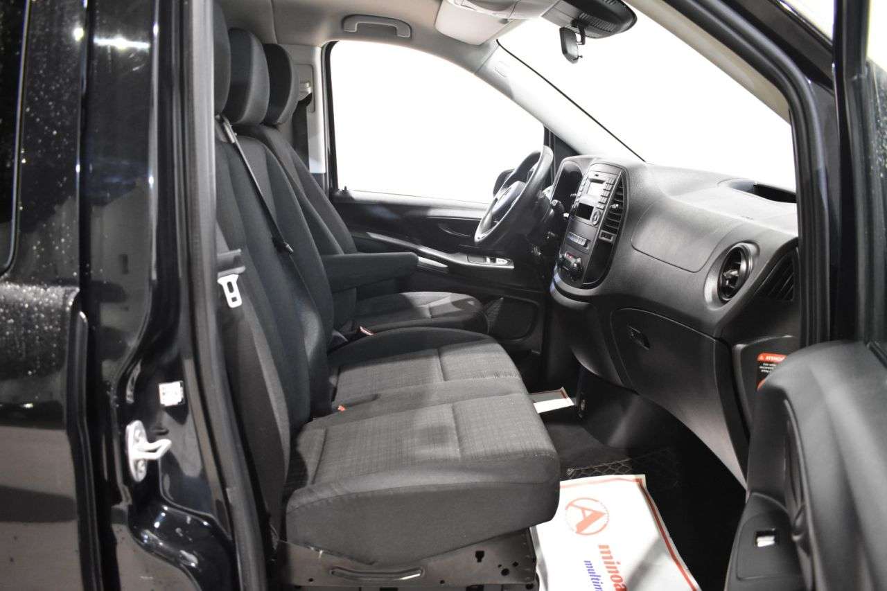 MERCEDES-BENZ VITO TOURER en Minoautos