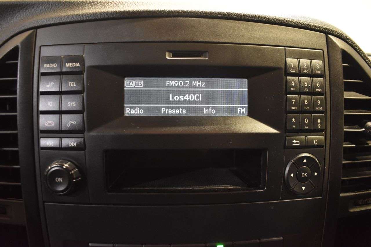 MERCEDES-BENZ VITO TOURER en Minoautos