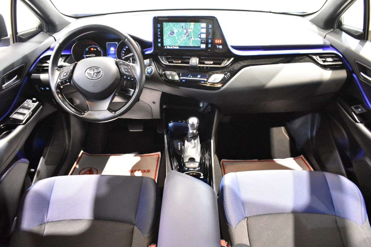 TOYOTA C-HR en Minoautos