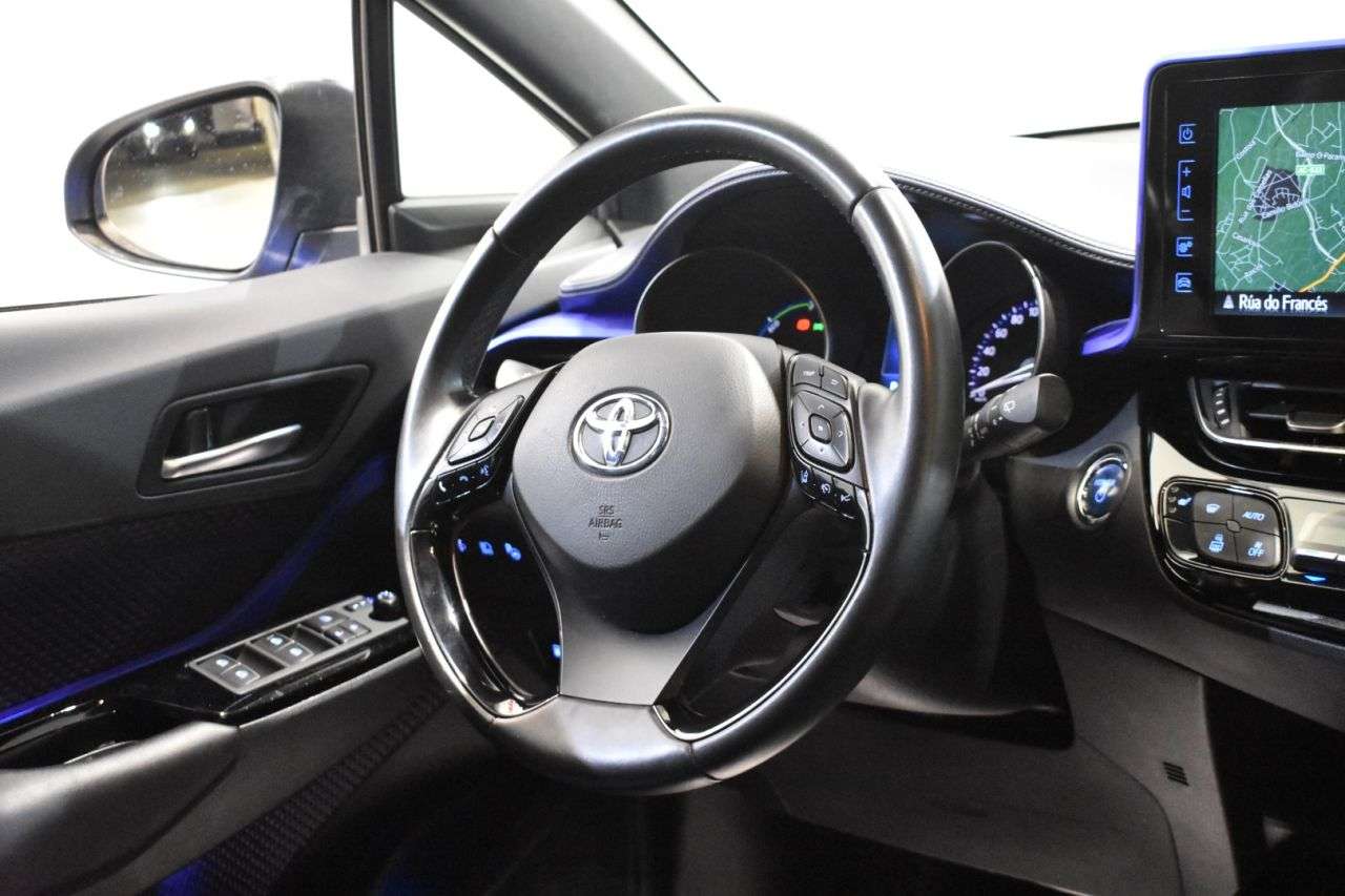 TOYOTA C-HR en Minoautos