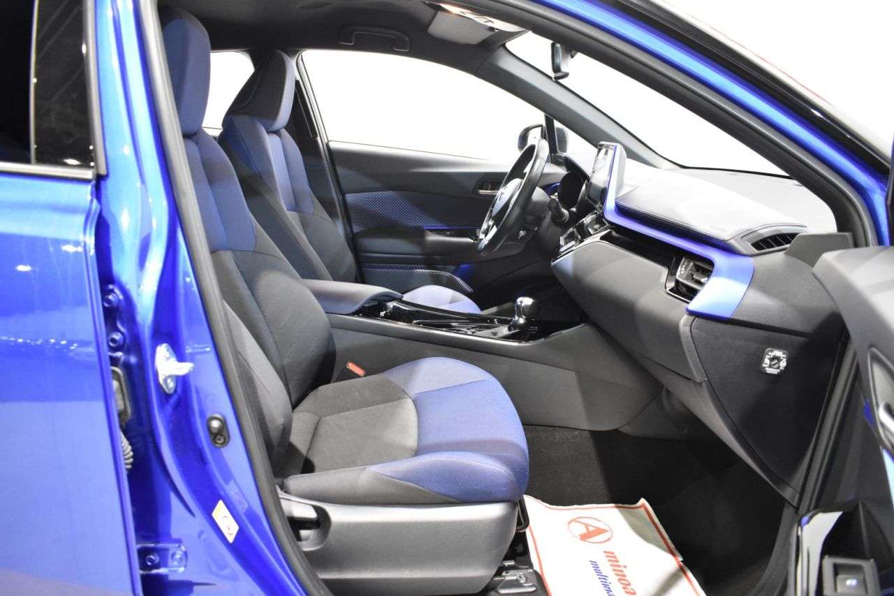 TOYOTA C-HR en Minoautos