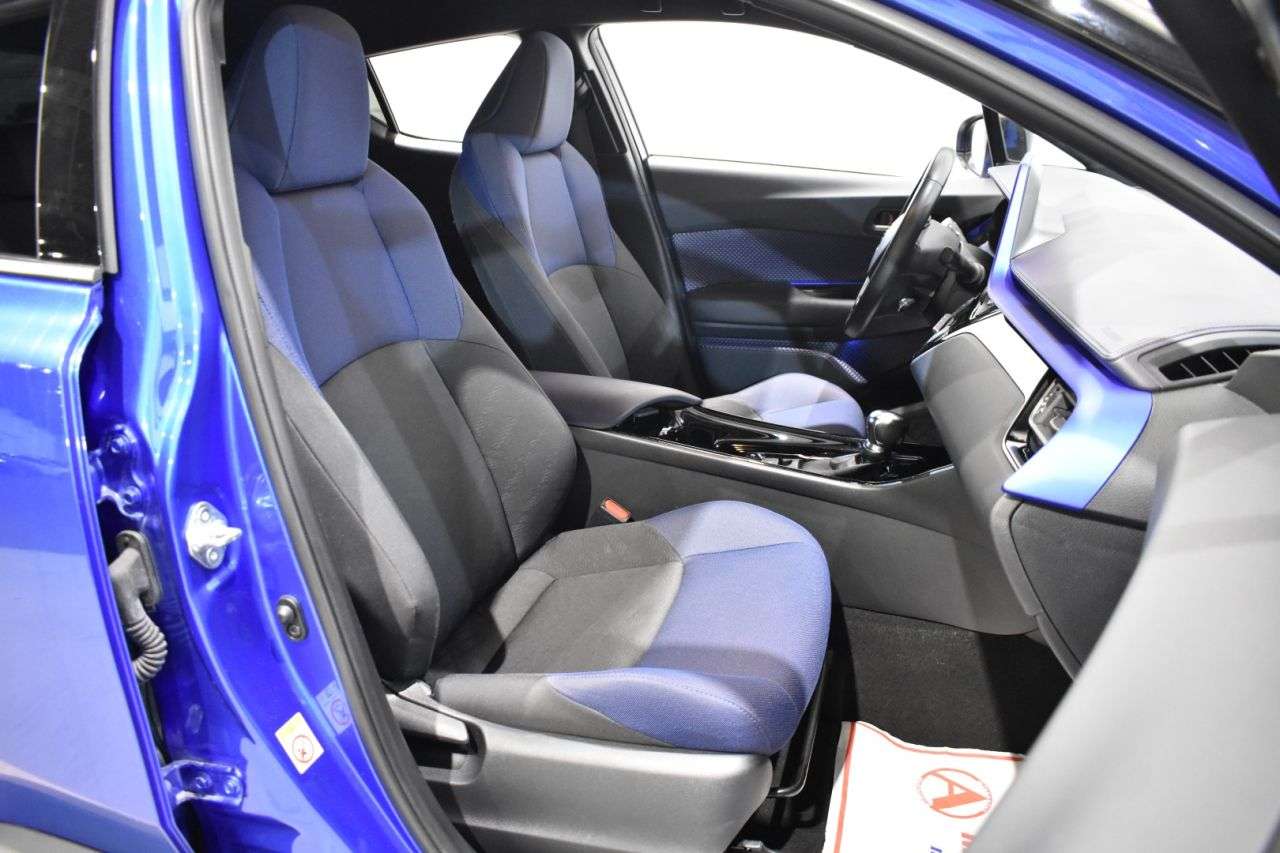 TOYOTA C-HR en Minoautos