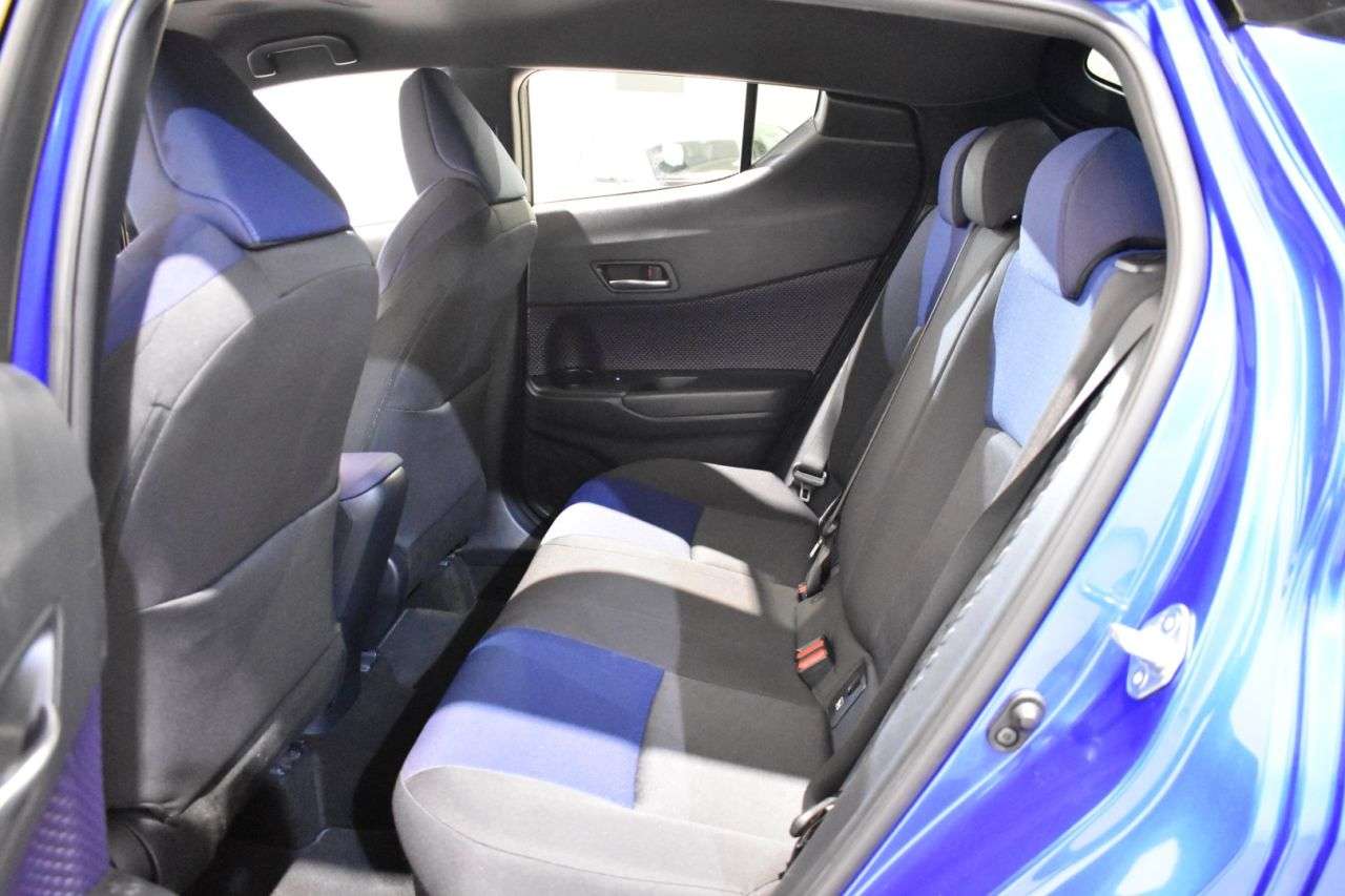 TOYOTA C-HR en Minoautos