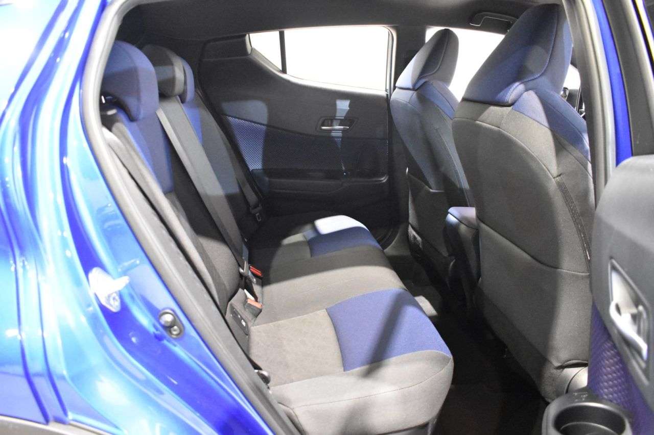 TOYOTA C-HR en Minoautos