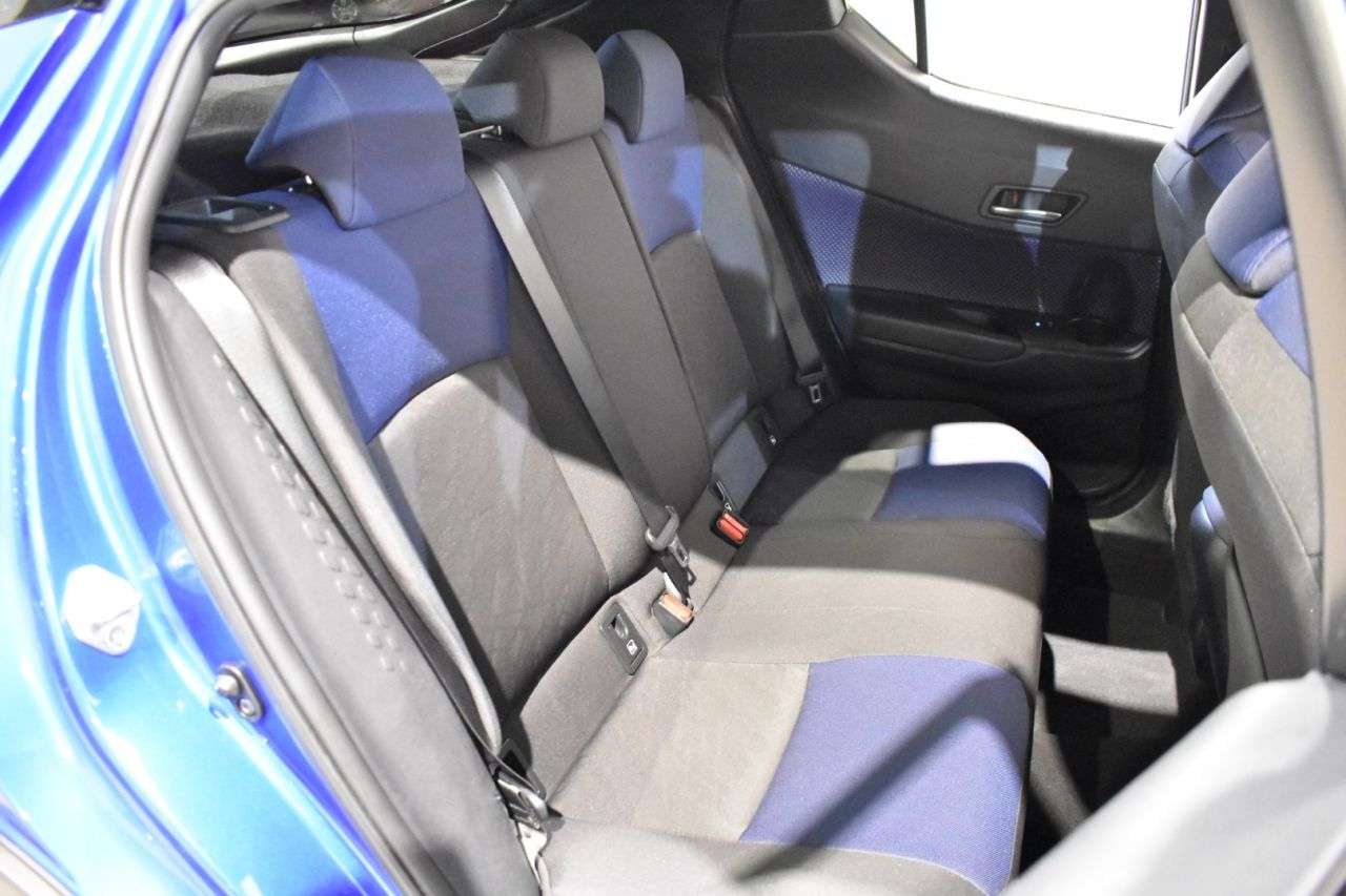 TOYOTA C-HR en Minoautos