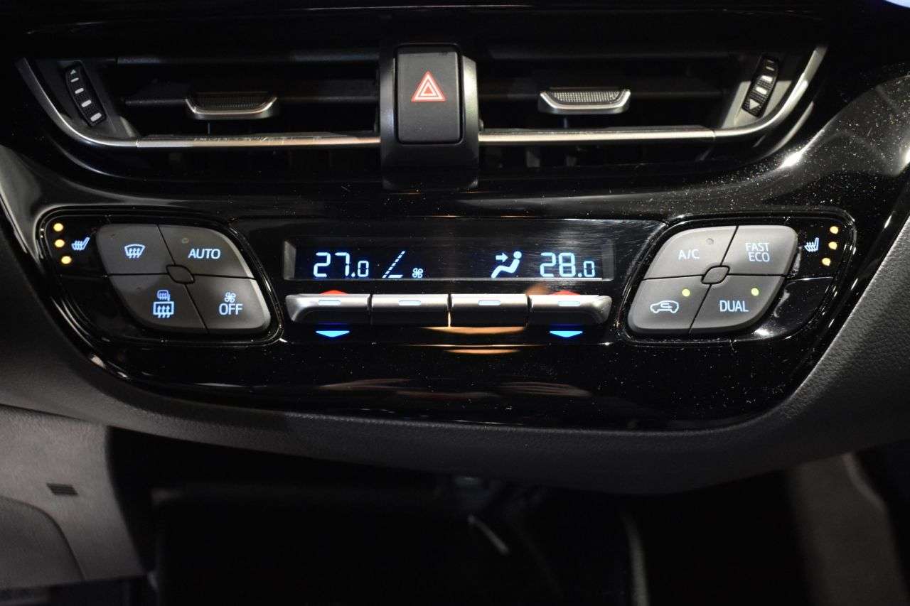 TOYOTA C-HR en Minoautos