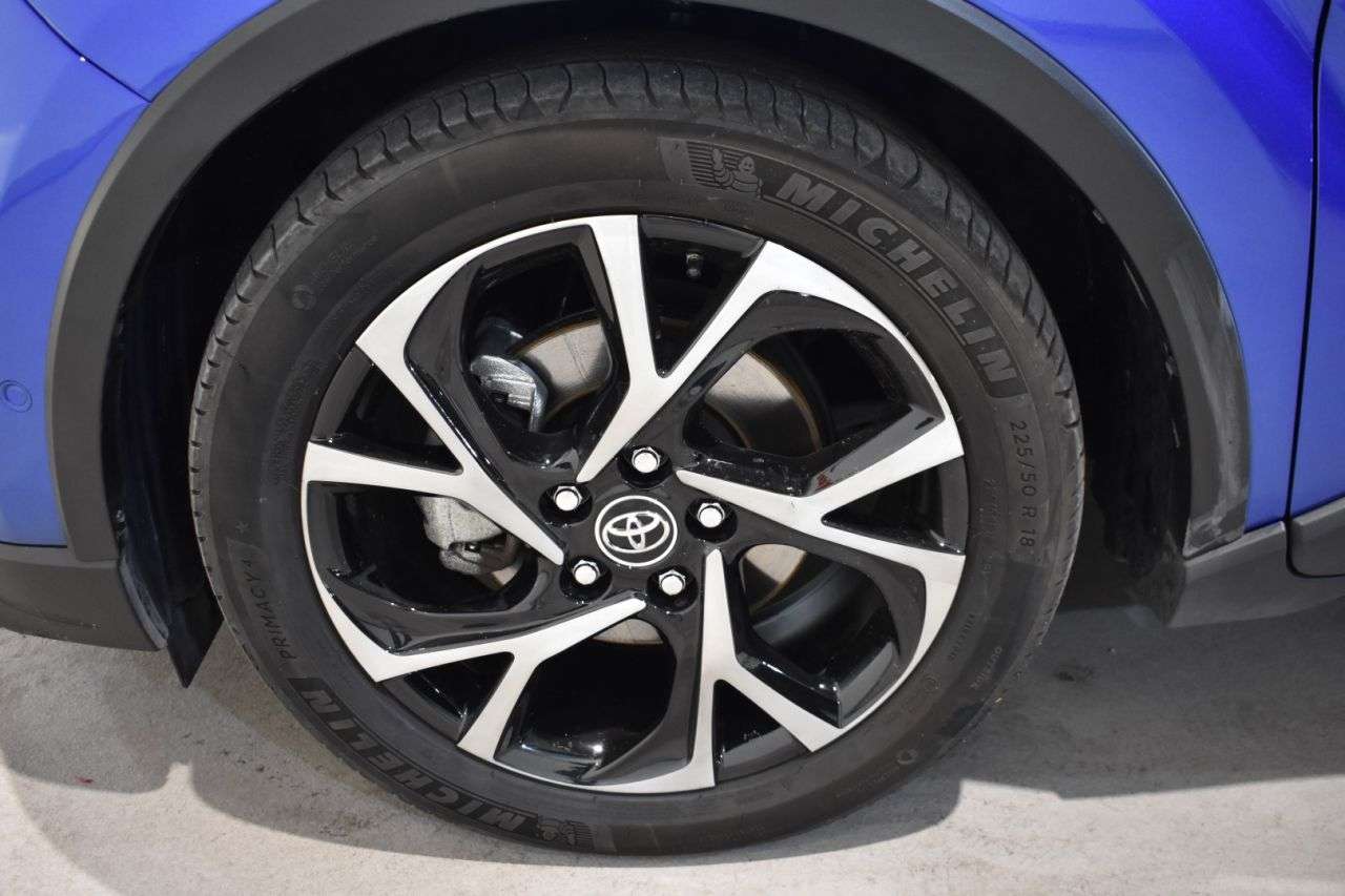 TOYOTA C-HR en Minoautos