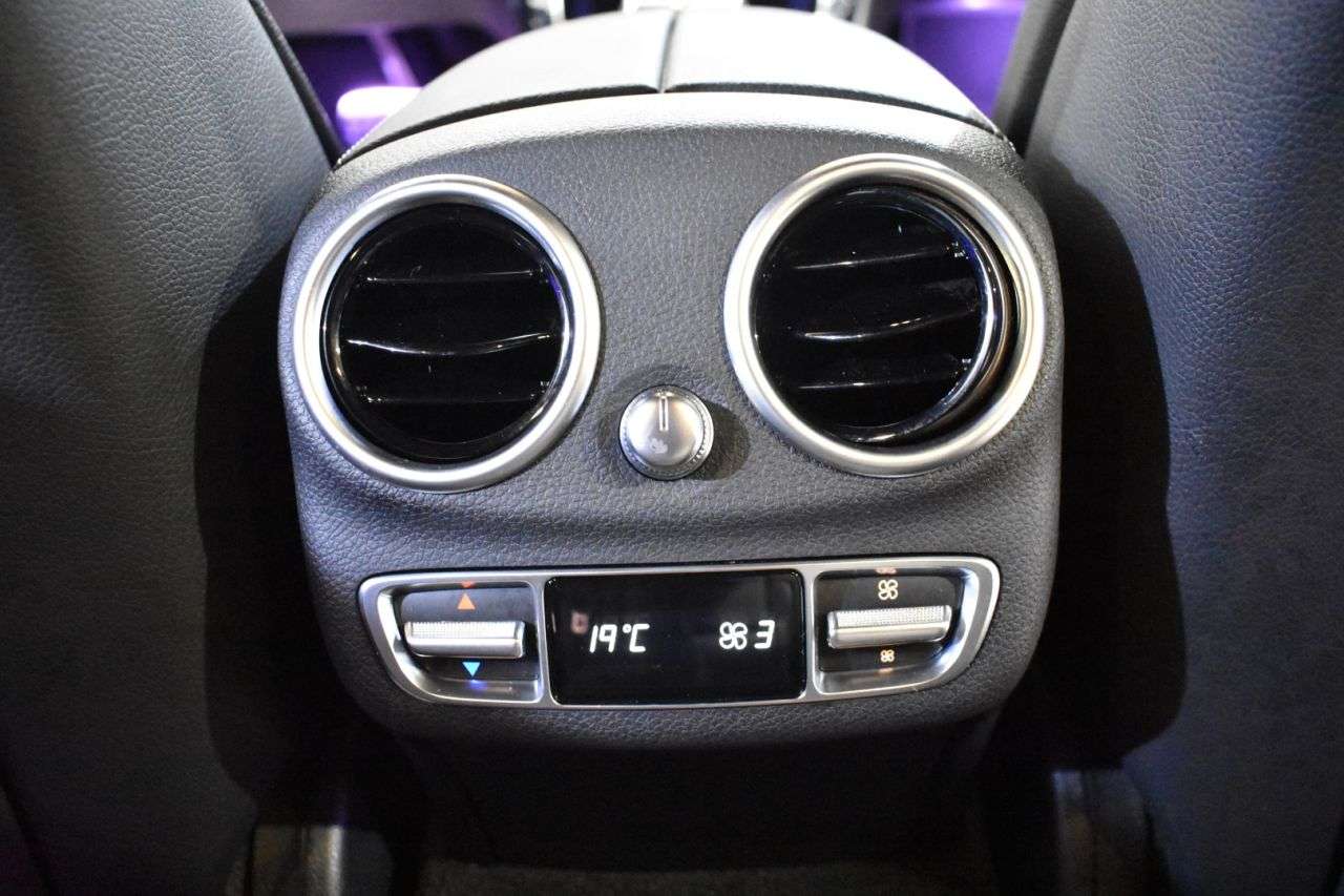 MERCEDES-BENZ CLASE C en Minoautos