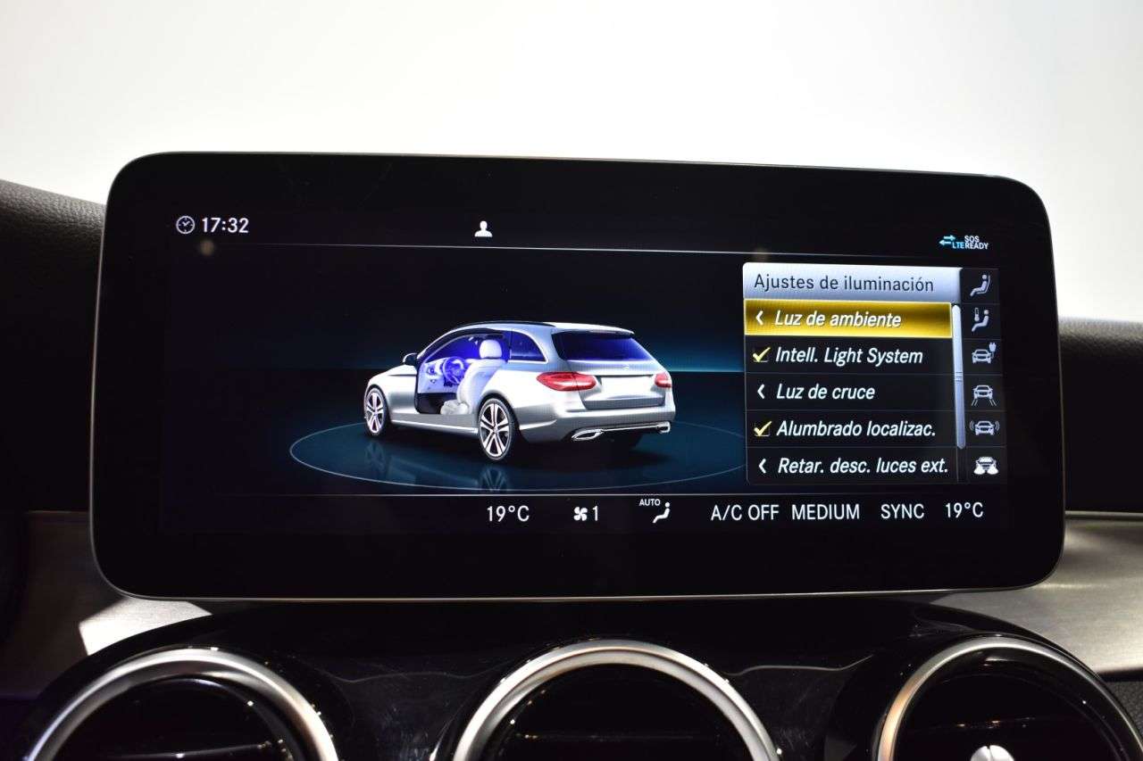 MERCEDES-BENZ CLASE C en Minoautos