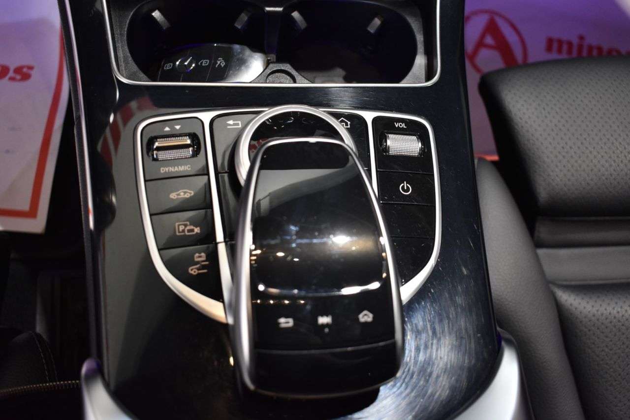 MERCEDES-BENZ CLASE C en Minoautos