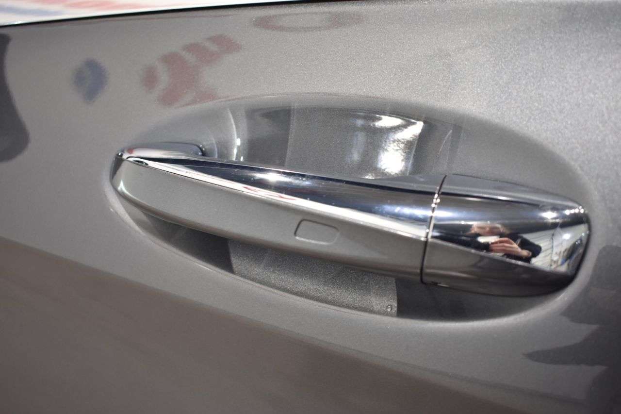 MERCEDES-BENZ CLASE C en Minoautos