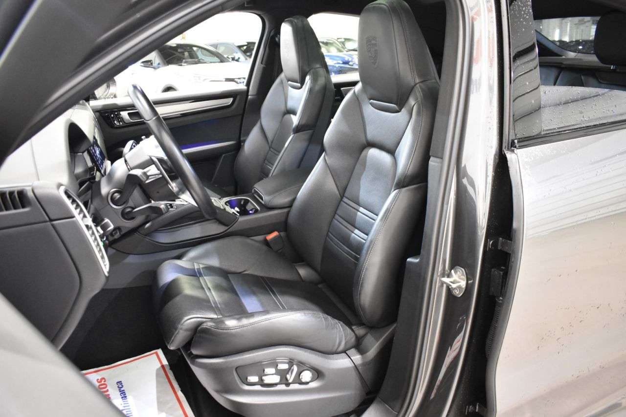 PORSCHE CAYENNE COUPÉ en Minoautos