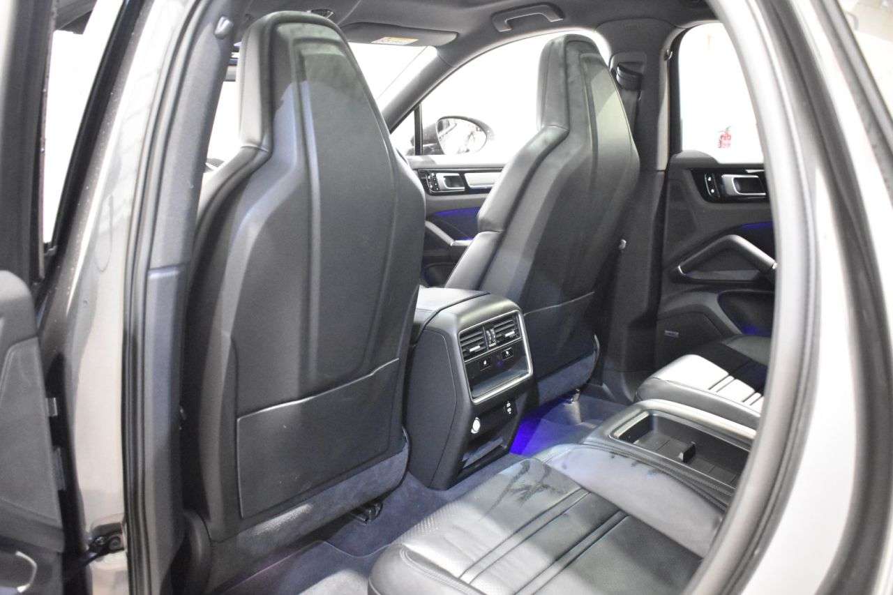 PORSCHE CAYENNE COUP� en Minoautos