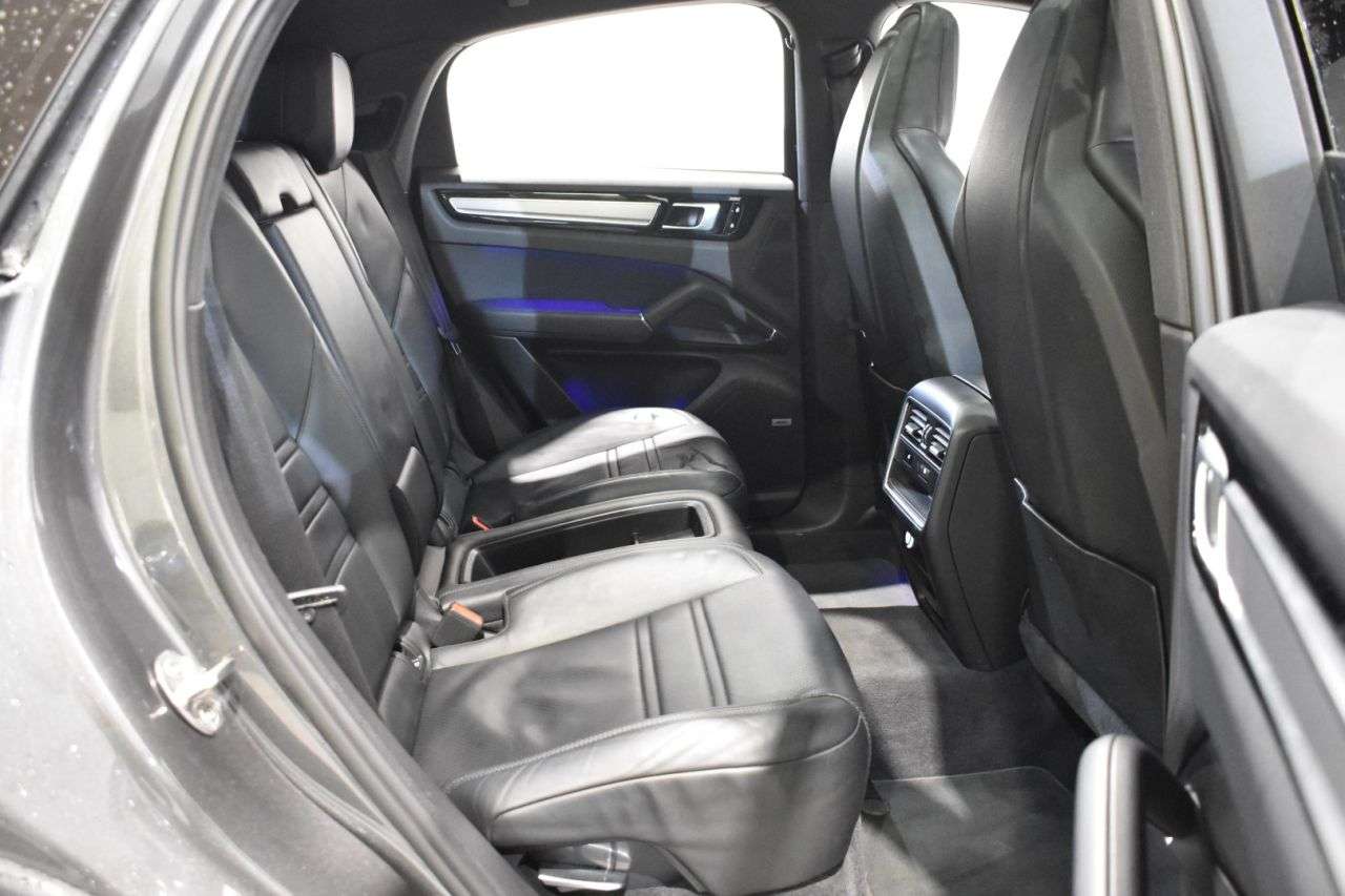 PORSCHE CAYENNE COUP� en Minoautos