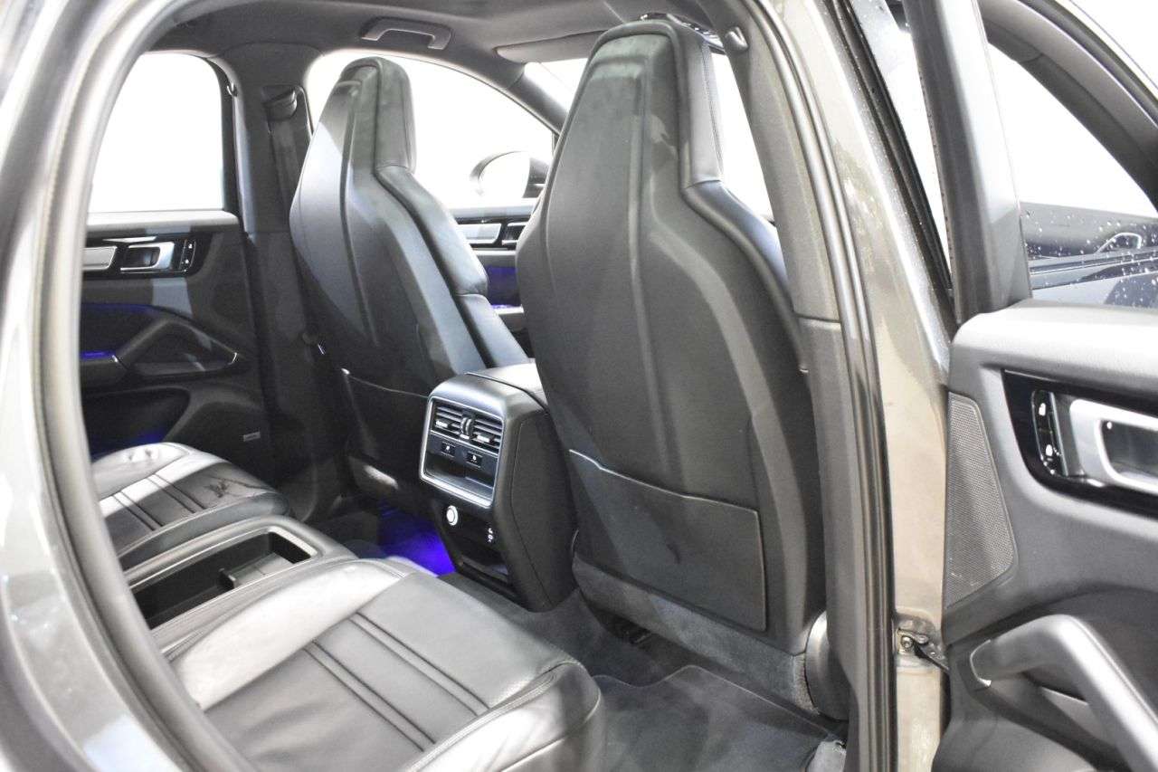 PORSCHE CAYENNE COUP� en Minoautos