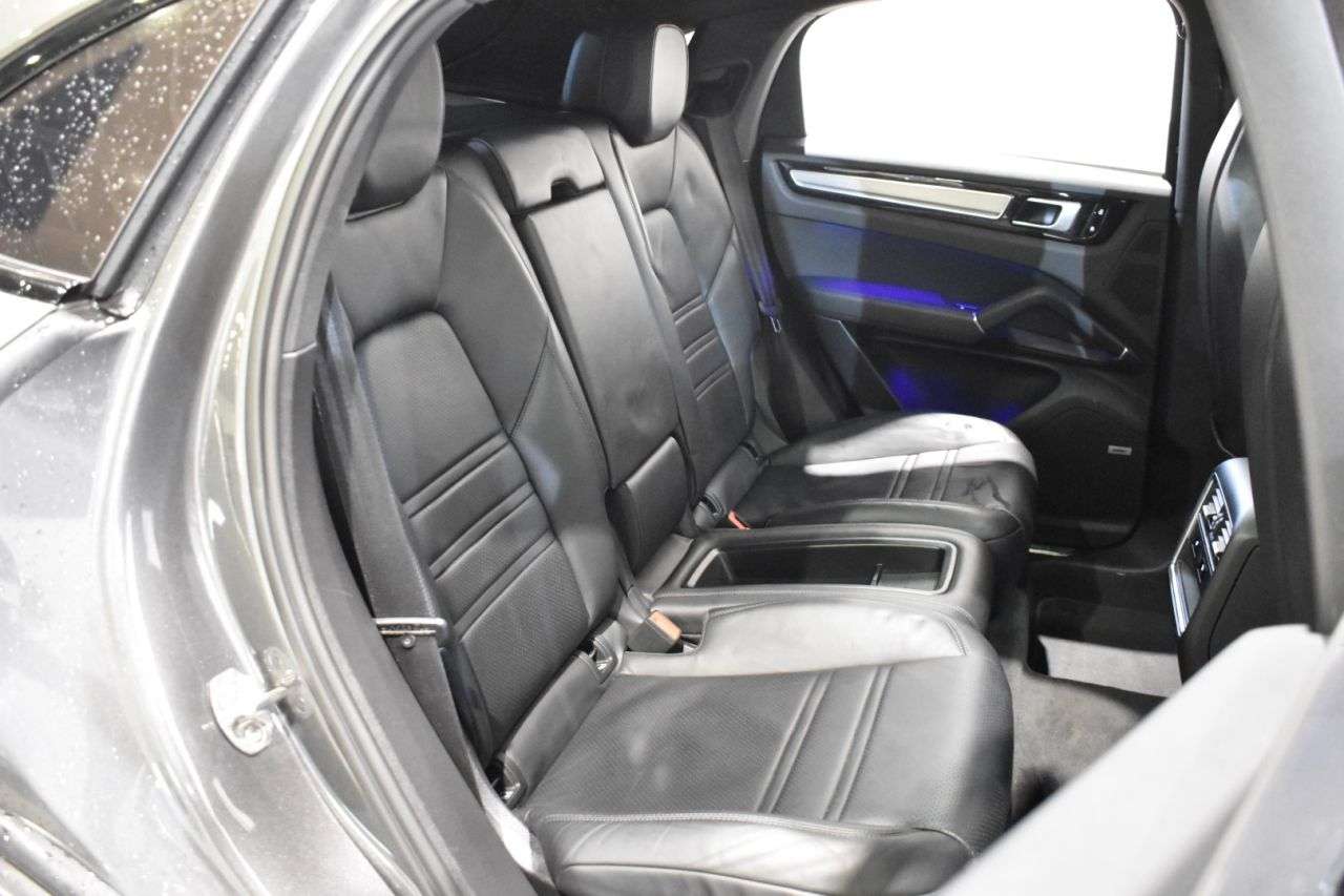 PORSCHE CAYENNE COUPÉ en Minoautos
