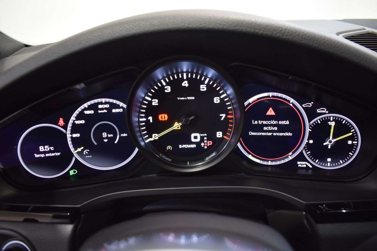 PORSCHE CAYENNE COUP� en Minoautos