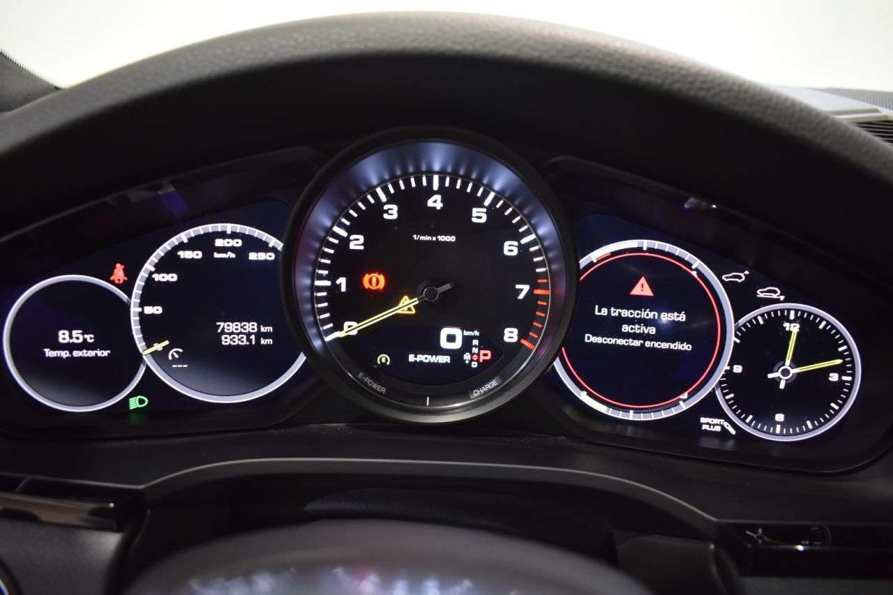 PORSCHE CAYENNE COUPÉ en Minoautos