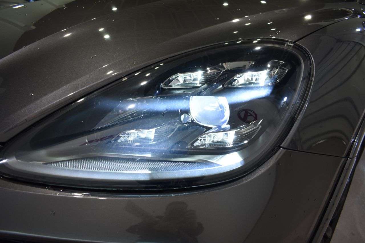 PORSCHE CAYENNE COUPÉ en Minoautos